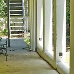 Massive 9Bdr Courtyard Estate Near Forsyth Park