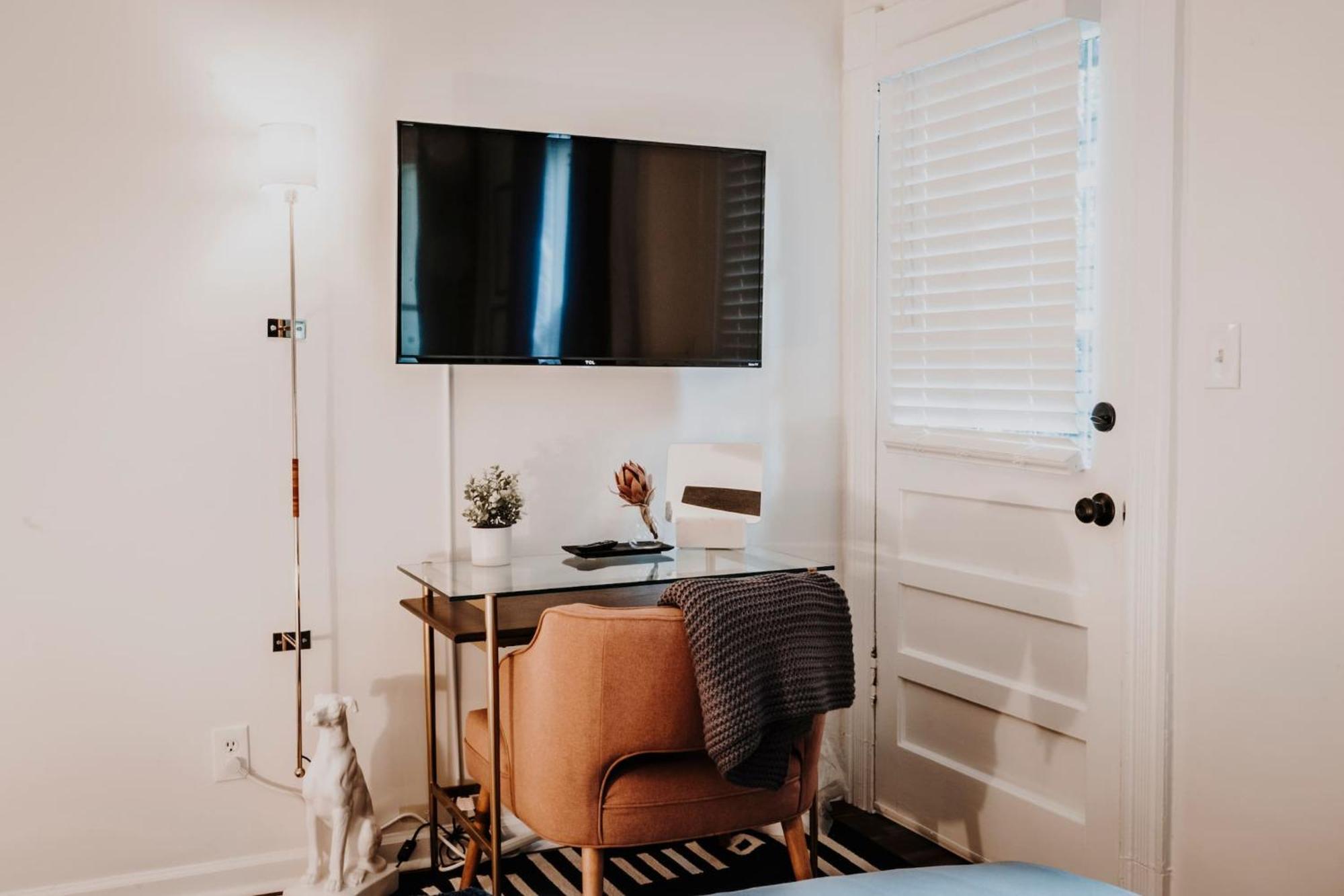 Holiday home Massive 9bdr Courtyard Estate Near Forsyth Park *